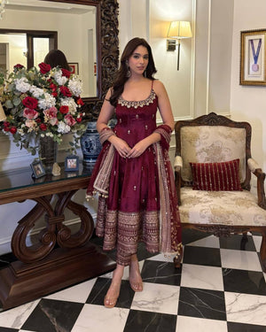 Women wearing Aarohi Maroon Anarkali Suit Set with Zari_SequinsWork from lahariya in her house