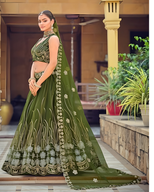 AdhiraJatkiEmbroideredLehengaCholiSet_3