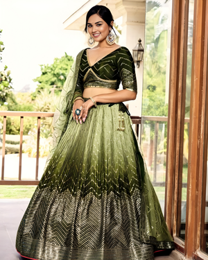 AvniEmeraldGreenEmbroideredLehengaCholiSet_2