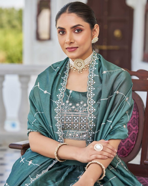 Dhriti_Silk_Bridal_Lehenga_Choli_Set_5