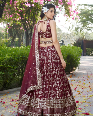 TanishkaMaroonBridalLehengaCholiSet_5