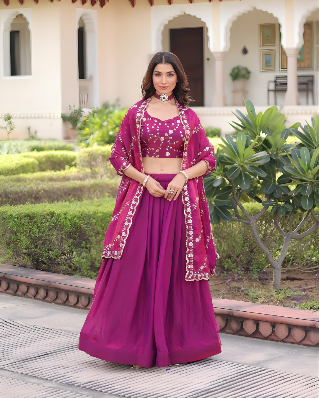 AarvikaFendiSilkEmbroideredLehengaCholiSet_2