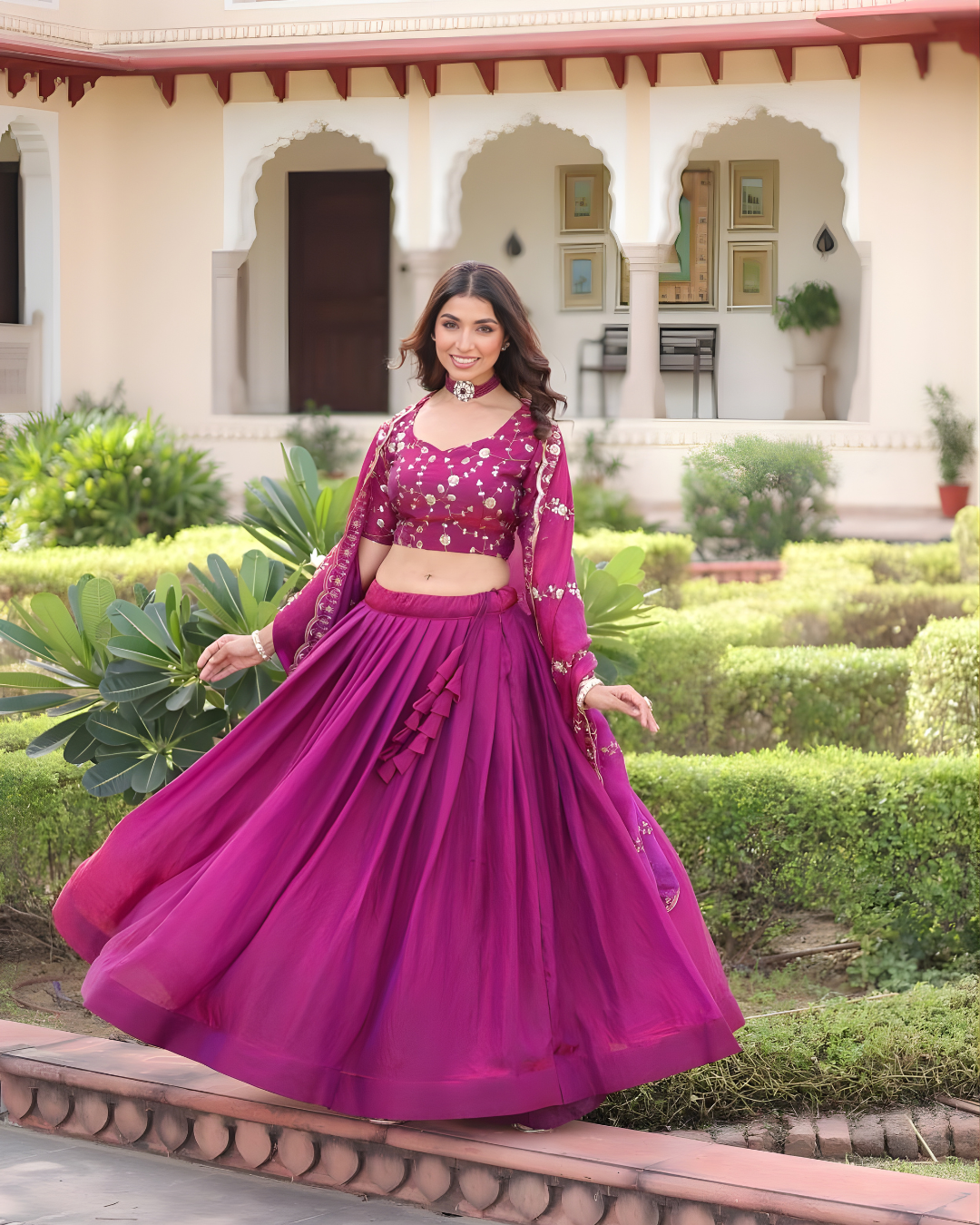AarvikaFendiSilkEmbroideredLehengaCholiSet_2