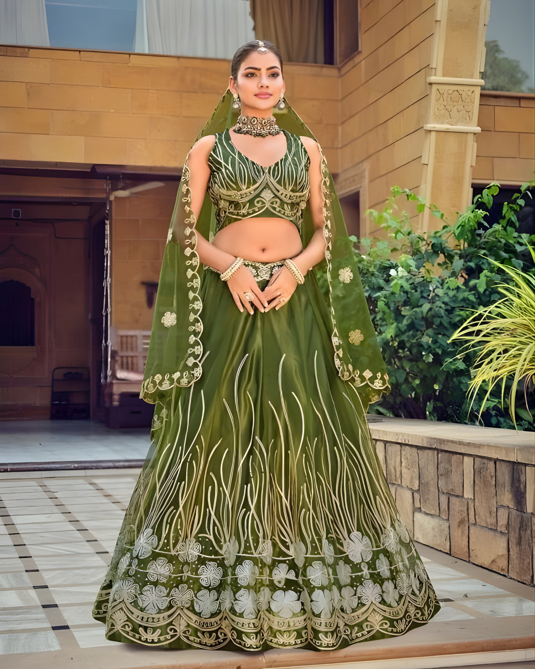 AdhiraJatkiEmbroideredLehengaCholiSet_2