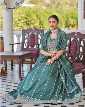 Dhriti_Silk_Bridal_Lehenga_Choli_Set_4